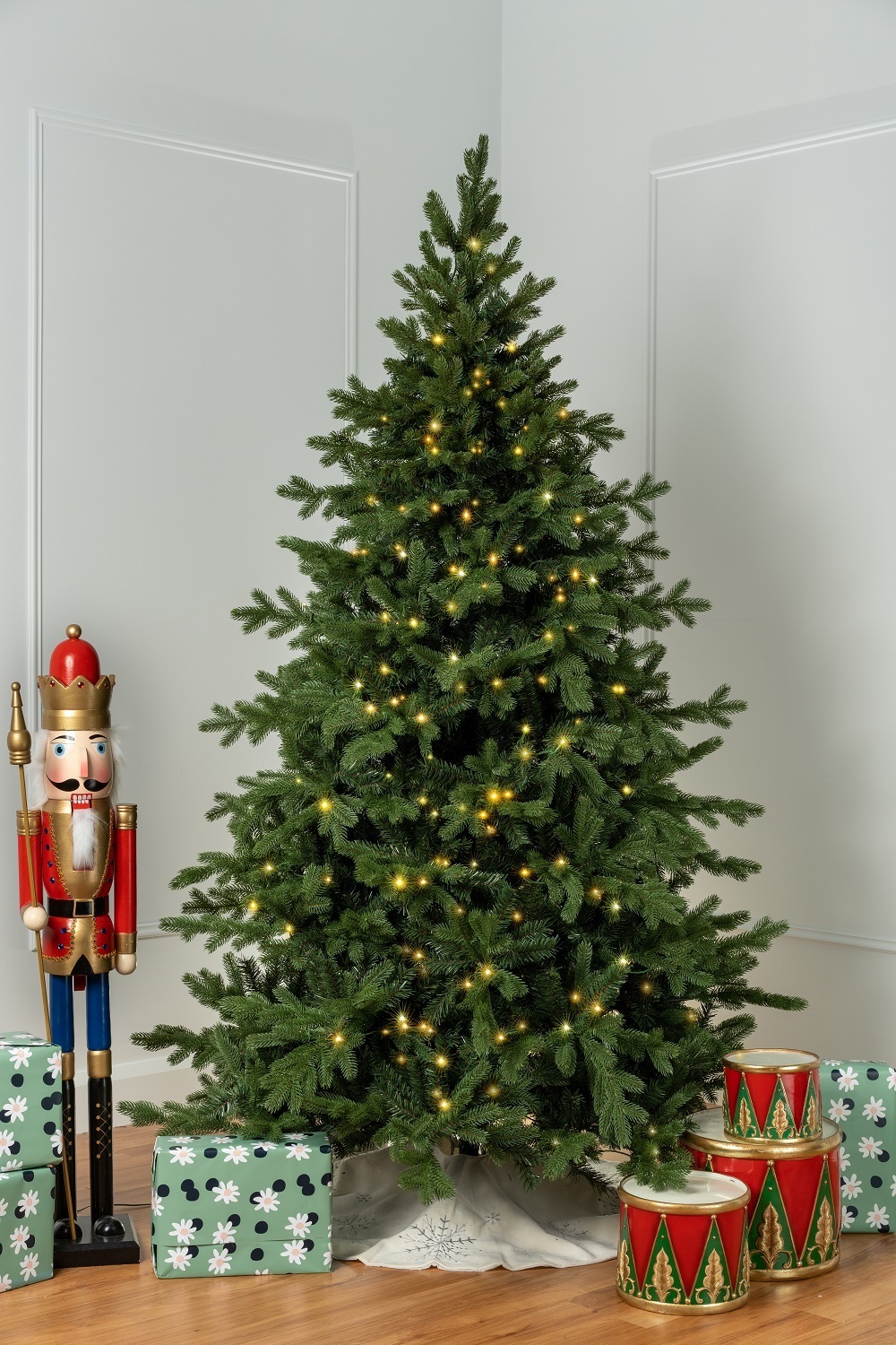 6ft white christmas tree with lights