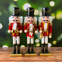 The Queens Band - Set of 3    Nutcrackers 30cm